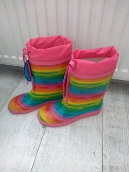 Nové gumáky veľ.34