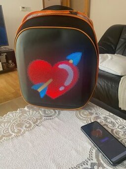 Led svietiaci ruksak