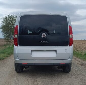 Predám Fiat Doblo maxi 5-miestne, r.v. 2011, 2.0 MJTD, 99 kW