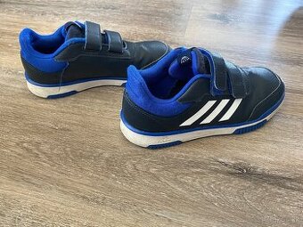 Chlapčenské tenisky Adidas 35
