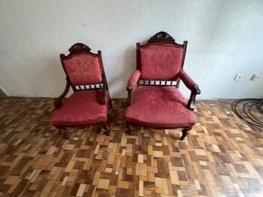Predám -  dve starožitné zámocké kreslá na foto.