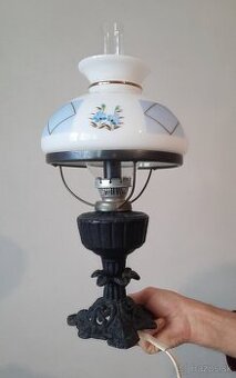 Starožitná lampa.