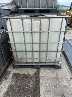 Ibc ,1000l nádrze