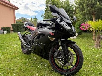 Kawasaki zx6r ninja