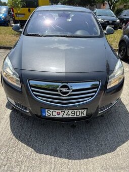 Predam Opel Insignia 2011