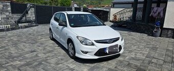 Hundai i30 benzín 1,4 80kw rok 2011