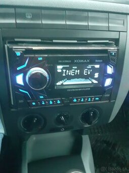 Autoradio XOMAX
