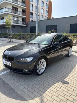 Predám BMW E92 320i Coupe