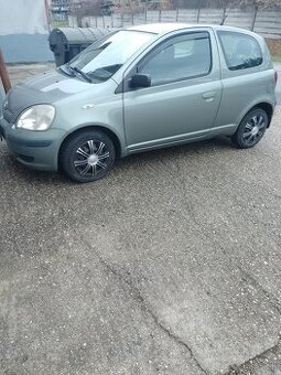 Predám Toyota Yaris 1,0 Vvti
