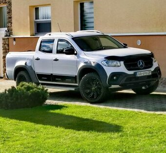 Mercedes-Benz X 220 d 4matic Manuál