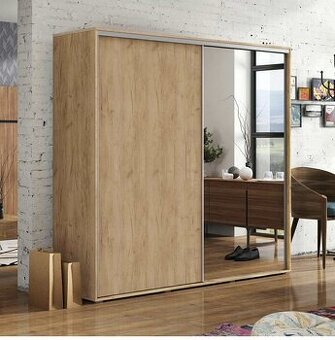 Skriňa do spálne..