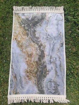 Koberček / tapiséria 87 x 49 cm