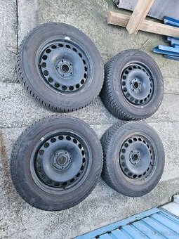 Plech. disky Škoda Superb 16" + zimné pneumatiky 215/60 R16