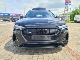 Audi E-Tron 50 S-line