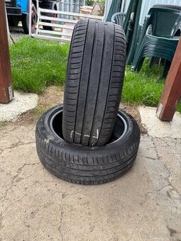 Predám 2ks letné pneu Michelin 225/45R17