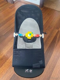 Babybjorn lehátku bouncer s hračkou - 1
