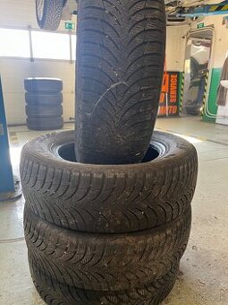 Predám zimné Pneu 205/65R15 dezén 6/7mmm