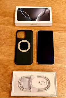 iPhone 16 Pro MAX 256GB v bielej farbe .