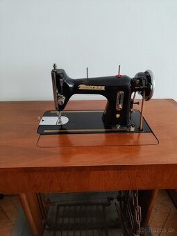 Predám šijací stroj Minerva