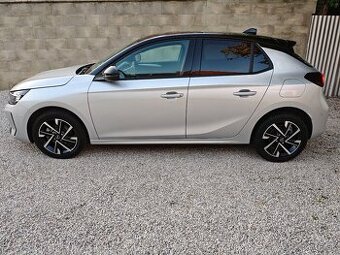 Opel Corsa Ultimate1,2 turbo benzín 74kw r.v.12.2024 km 8350