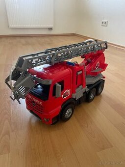 Hasičské auto Mercedes