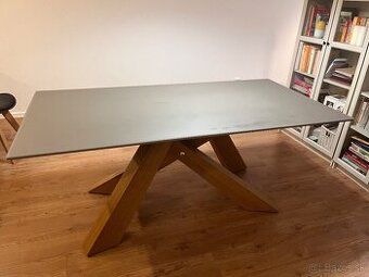 Jedálenský stôl Möbelix