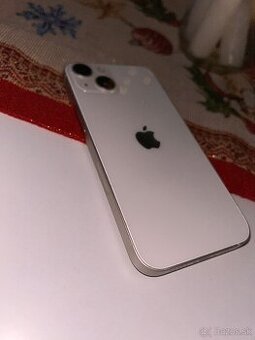 Predám iPhone 13