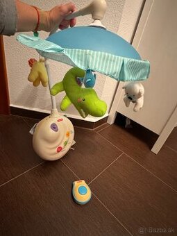 Kolotoč nad postieľku s projektorom