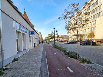 Voľný obchodný priestor 73,2 m2 v centre Malaciek