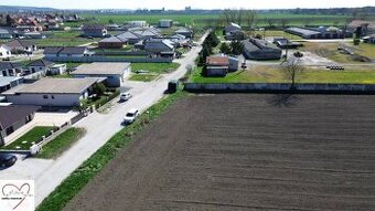 Predaj pozemku na bývanie, v Červeníku, okr. Hlohovec