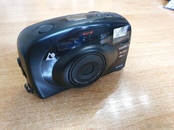 Yashica Acclaim Zoom 300 - kompaktný fotoaparát na film