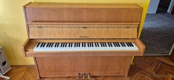 Pianino Petrof