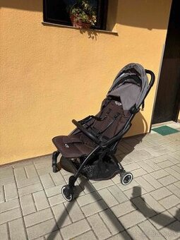 Športovy kocik Hamilton R1