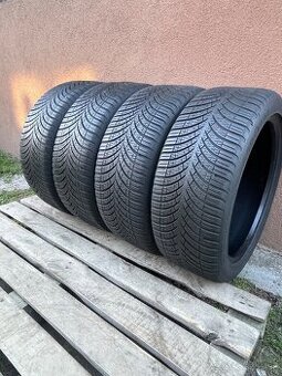 Goodyear 215/45 R17 2023 4x=140e