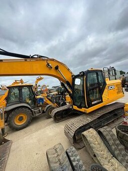 JCB 220X 2021 LC 4F - 3590mth - TOP stav