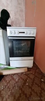 Elektricka rura mora plne funkcna