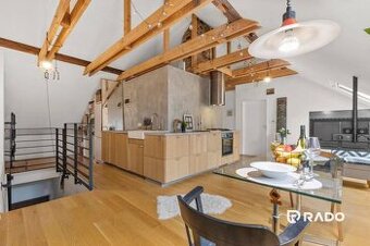 RADO | Štýlový 3i podkrovný byt s loggiou | 84m² | Staré Mes