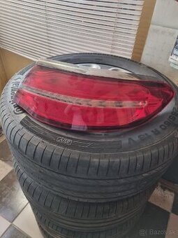 Mercedes Benz GLE W166 lave zadné svetlo