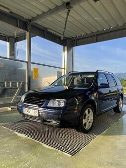 Pekný deň predám VW bora 1.9 81kw rotačka R.V 2000