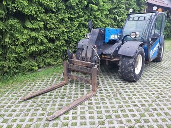 Teleskopický manipulátor New Holland LM 5030