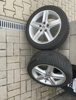 Zimné pneumatiky s diskami značky Honda