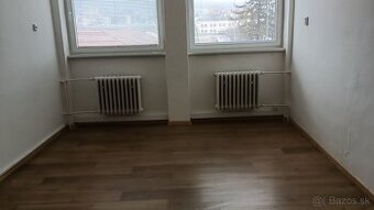 Na prenájom kancelária Nitra - Chrenová - 1