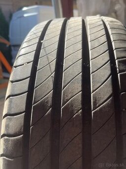 Pneu Michelin 225/45 R17
