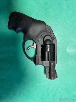 Revolver Ruger LCR