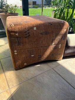 Na predaj rohova sedacia suprava