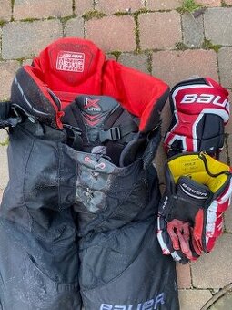 hokejove nohavice a rukavice