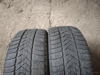 Predam zimne pneu 225/40r18 Pirelli