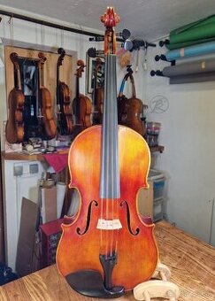 Viola veľkosť 41 z dielne J. Kropíka