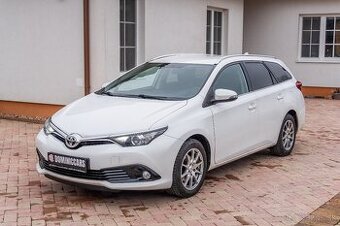 Toyota Auris Touring Sports 1.6 benzín