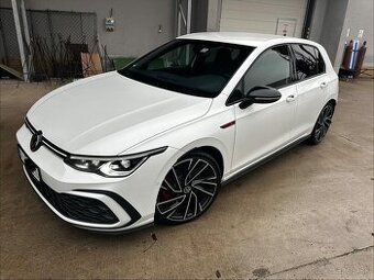 Volkswagen Golf VIII GTI